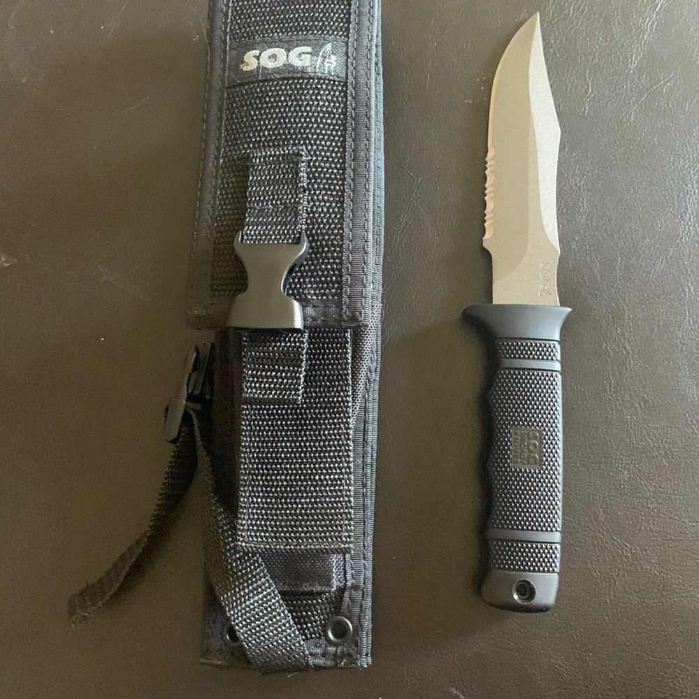 SOG Specialty Knife (new)